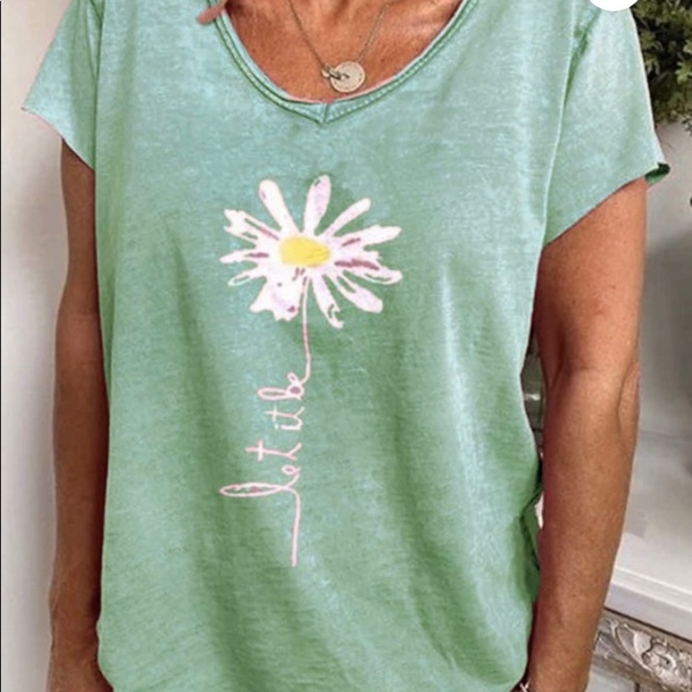 Short sleeve tee
